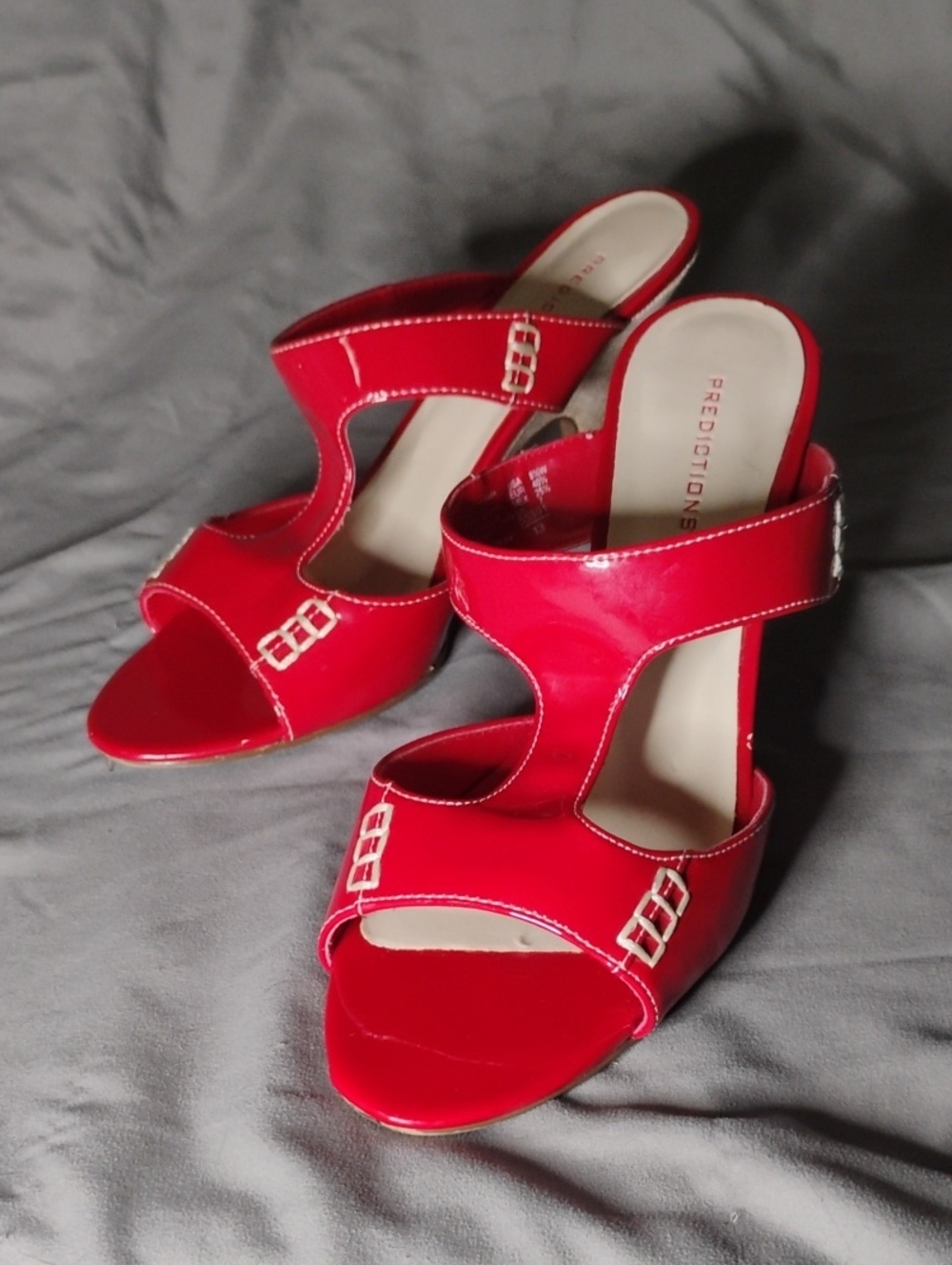 Vtg Predictions Bright Red Patent Open-Toe Heels Sz 8.5w